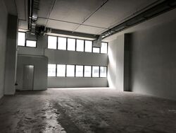 Carros Centre (D25), Factory #570460341
